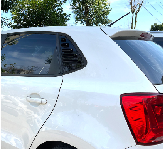 POLO 6 WINDOW LOUVRE G/B